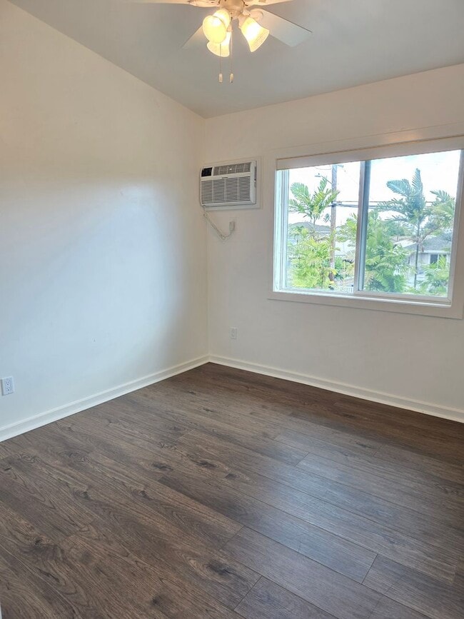 Building Photo - AVAILABLE NOW! Spacious 2-Bed, 2-Bath Dupl...