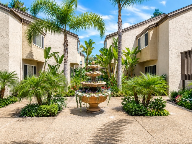Building Photo - 8503 Villa La Jolla Dr