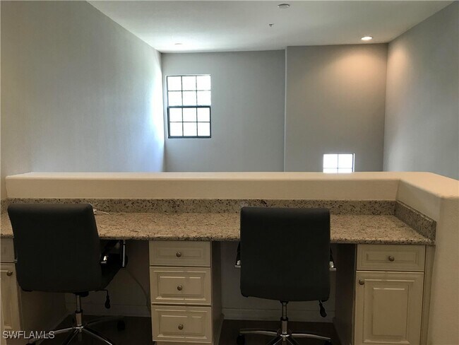 Building Photo - 11875 Izarra Way