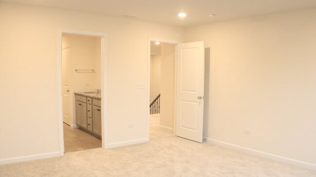 Building Photo - 2767 Lawlor Ln