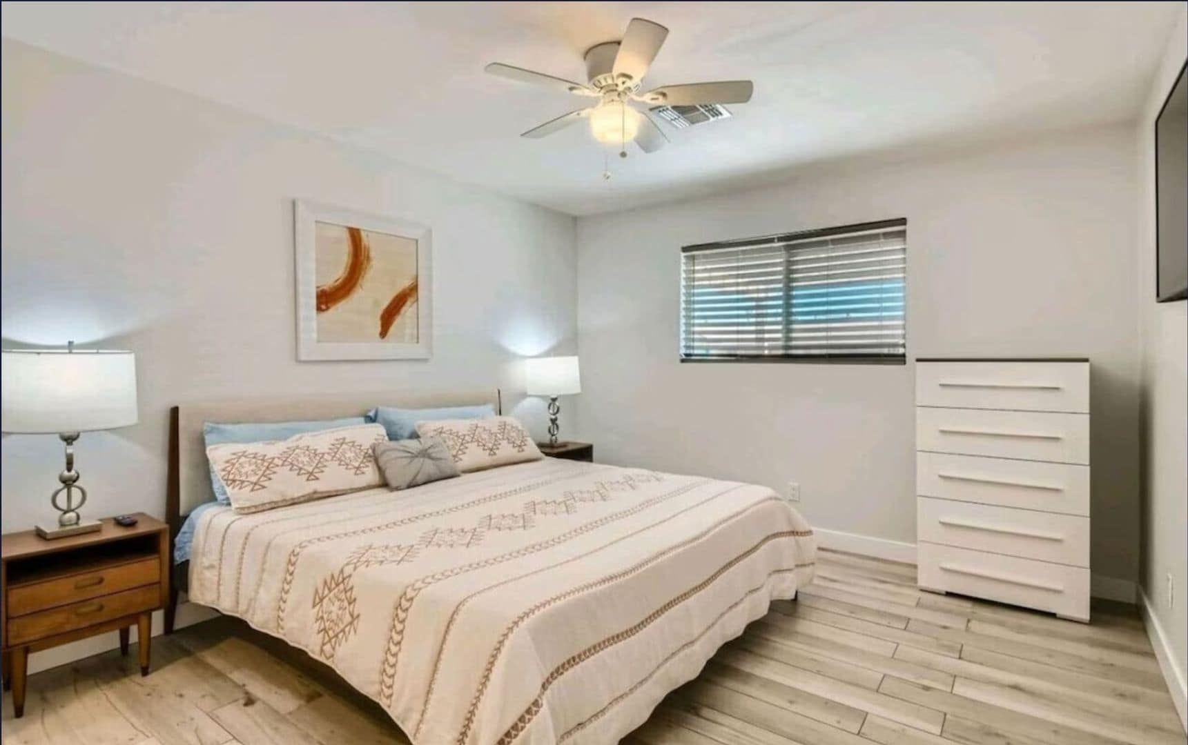 Building Photo - 7615 E 3rd St