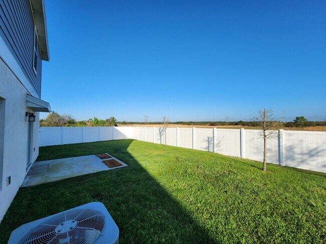 Building Photo - 620 Daring Dr