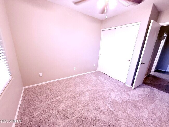 Building Photo - 29152 N Red Finch Dr