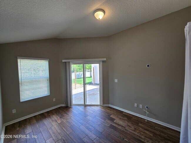 Building Photo - 3022 Plantation Ridge Dr