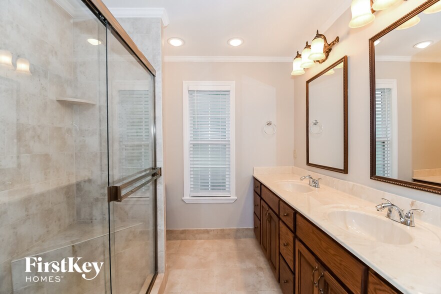 Building Photo - 2790 Ravines Rd