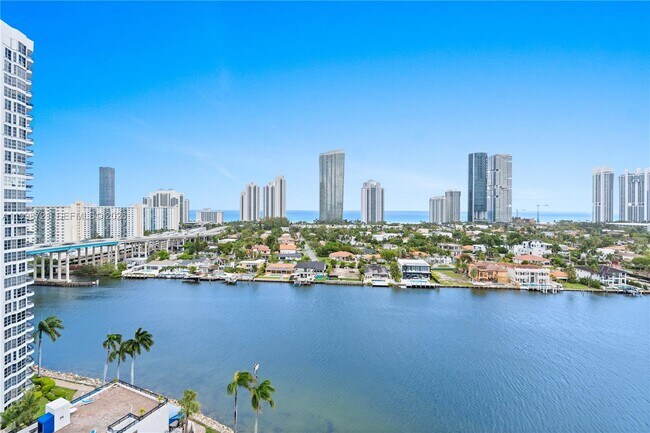 Building Photo - 19101 NE 36th Pl