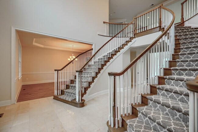 Building Photo - 2847 Seabiscuit Dr