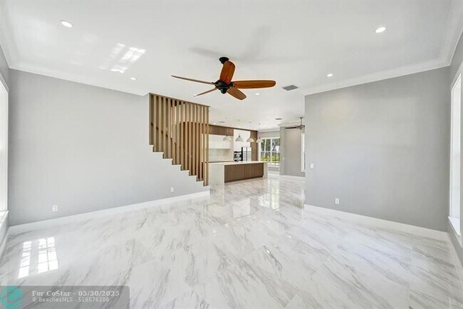 Building Photo - 1326 SW 23rd St