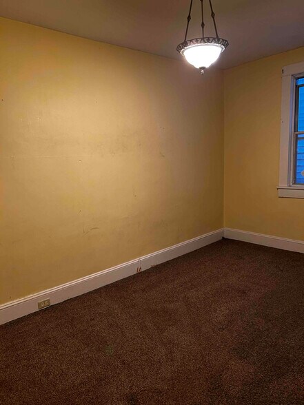 Building Photo - 2649 Olyphant Ave