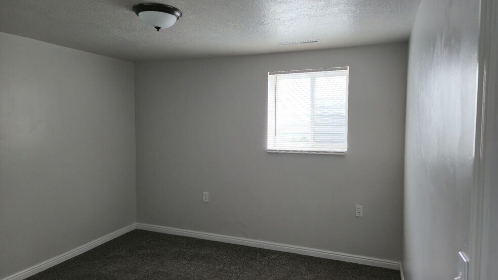 Building Photo - 238 N 300 W
