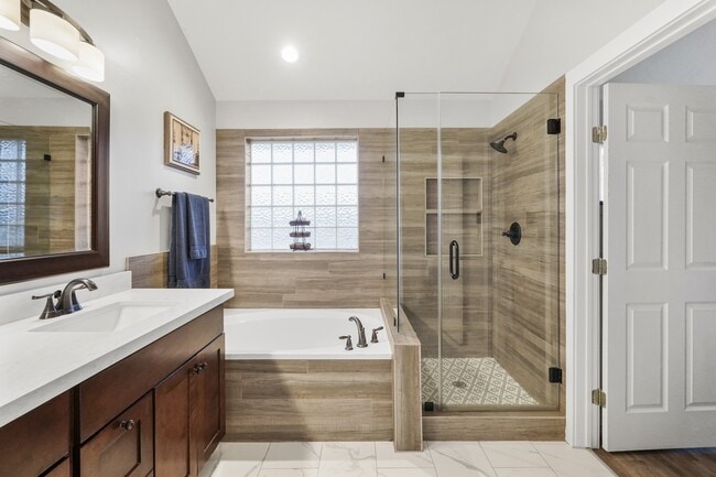 Building Photo - 6707 Oakbranch Manor Ln