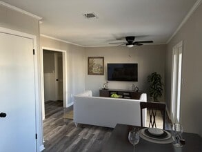 Building Photo - 904 N Cumberland St