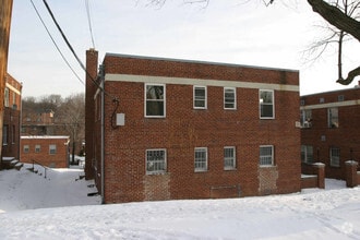 Building Photo - 74 WEBSTER ST NE