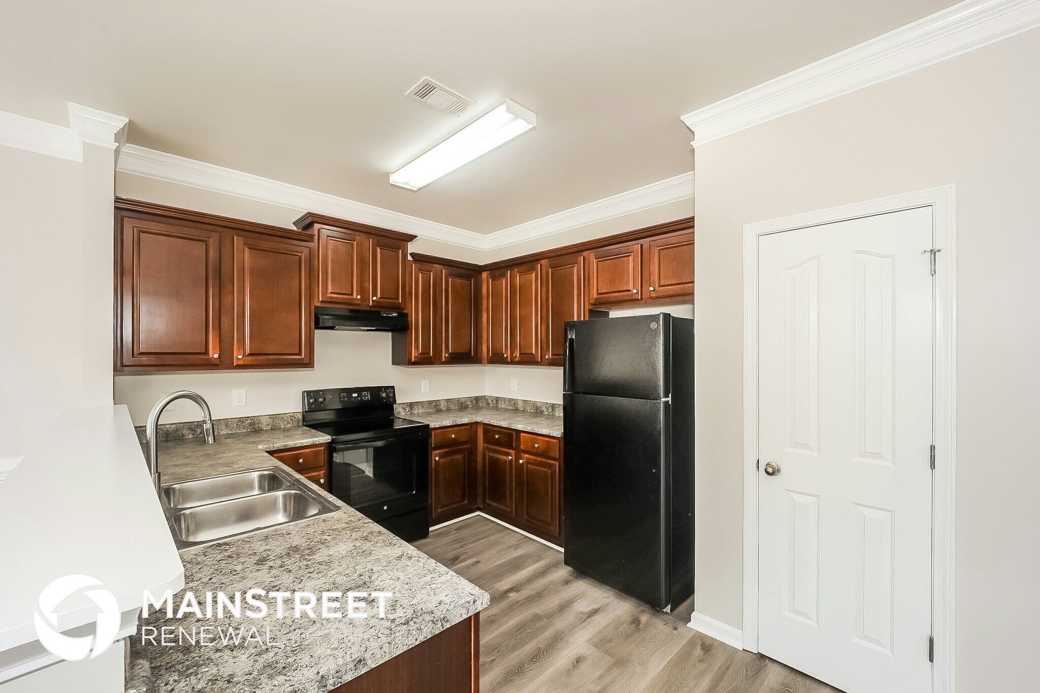 Building Photo - 7685 Battle Way