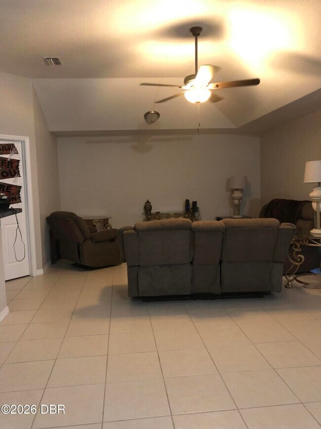 Building Photo - 5007 Sail Ct