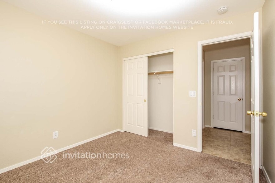 Building Photo - 14409 N 150th Ave