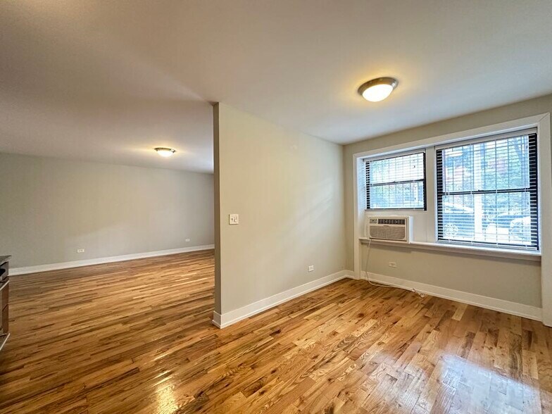 Building Photo - 512 W Arlington Pl