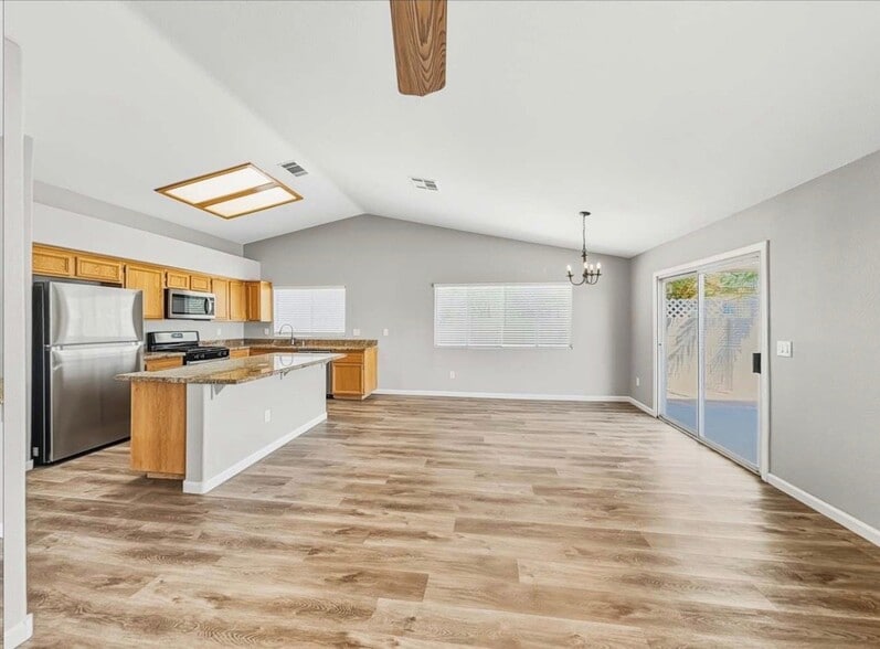 Building Photo - 5228 French Lavender St