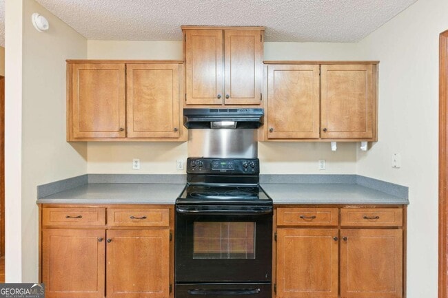 Building Photo - 132 N Woodvalley Dr