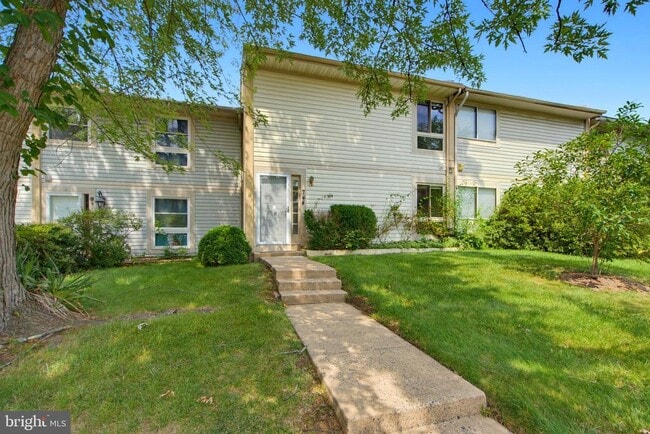 Building Photo - 744 Cordell Way