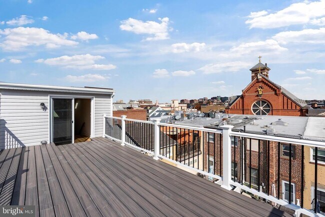 Building Photo - 919 Stiles St