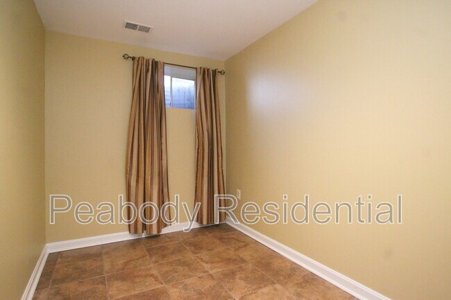 Building Photo - 8072 Sleepy View Ln