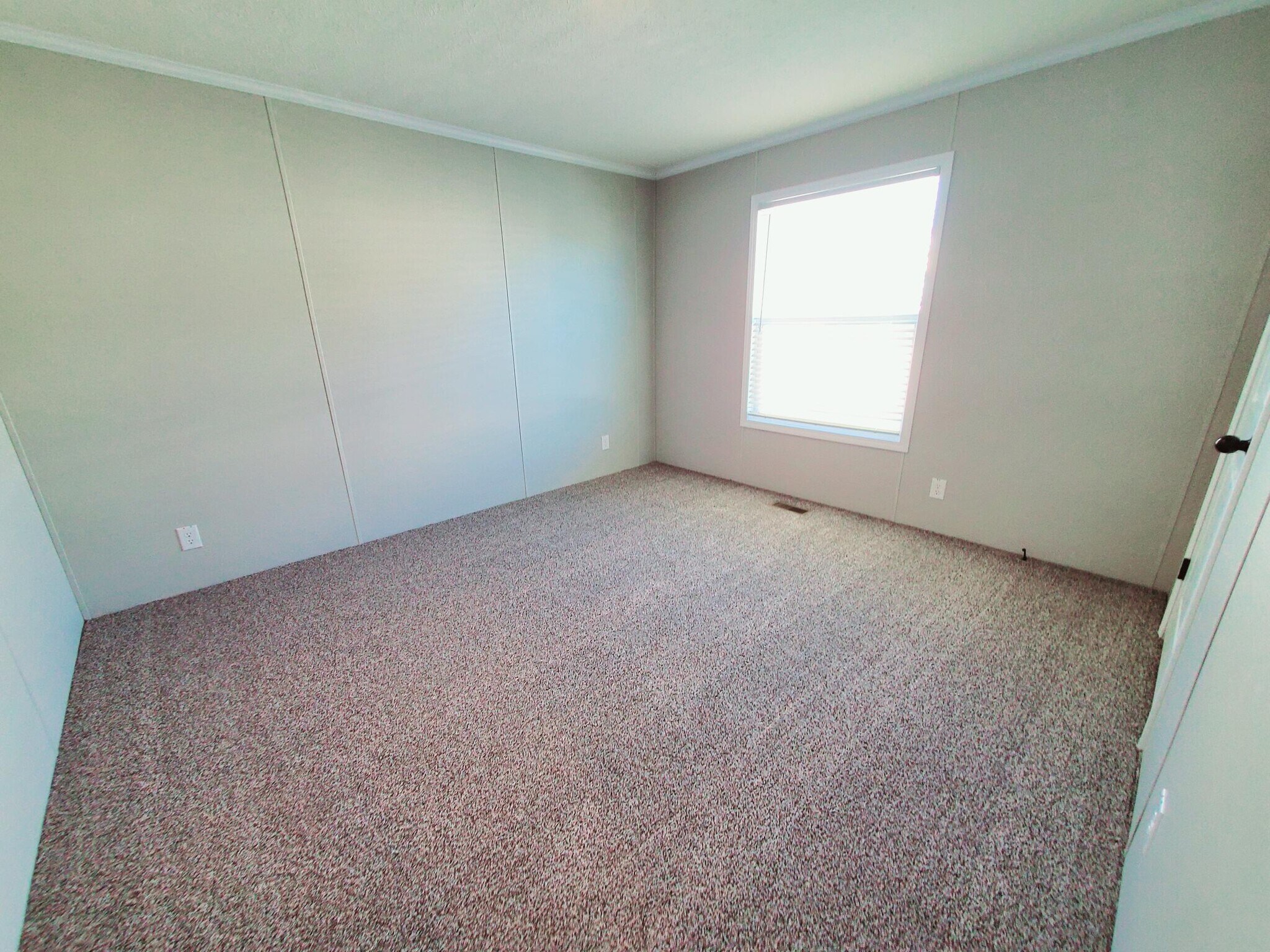 Building Photo - 9270 Windjammer Dr