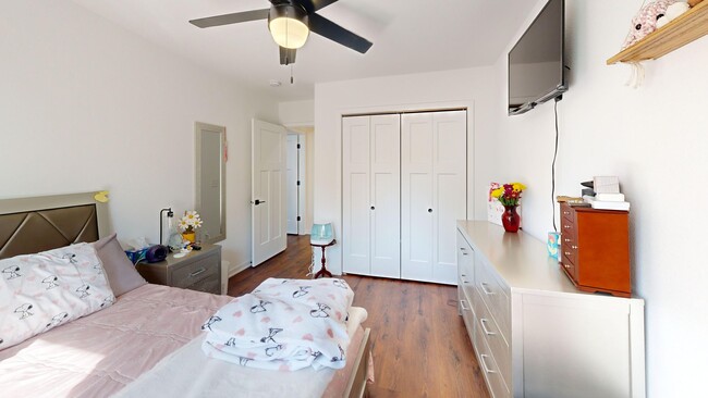 Building Photo - 2 bedroom Twin Home for Rent