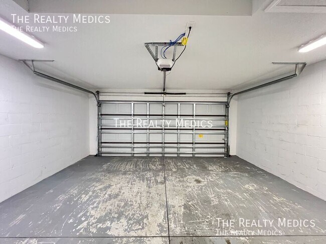 Building Photo - 13570 SW 112th St