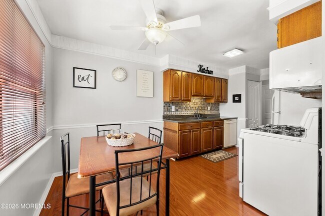 Building Photo - 131 Beverly Hl Ter