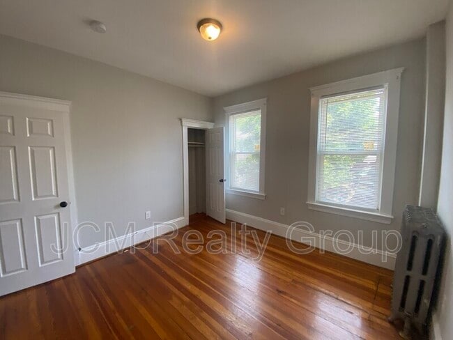 Building Photo - 34 Speedwell St
