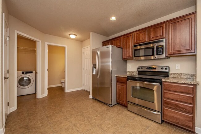 Building Photo - Welcome to your next home!