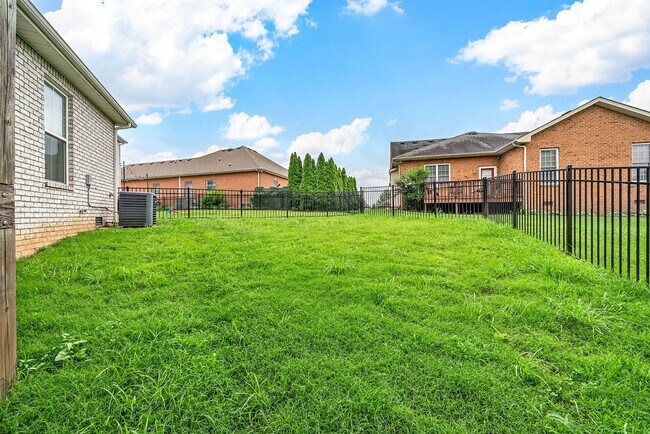 Building Photo - 4 Bedroom 2 1/2 Bath Home For Rent in Gate...