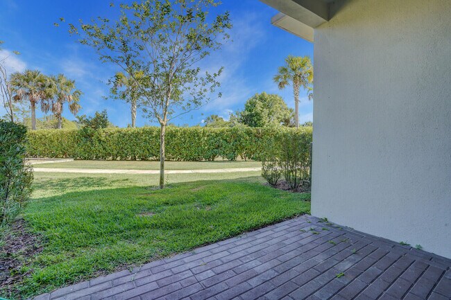 Building Photo - 340 Pioneer Way