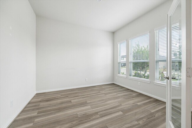 Building Photo - 9219 Edgeberry Dr