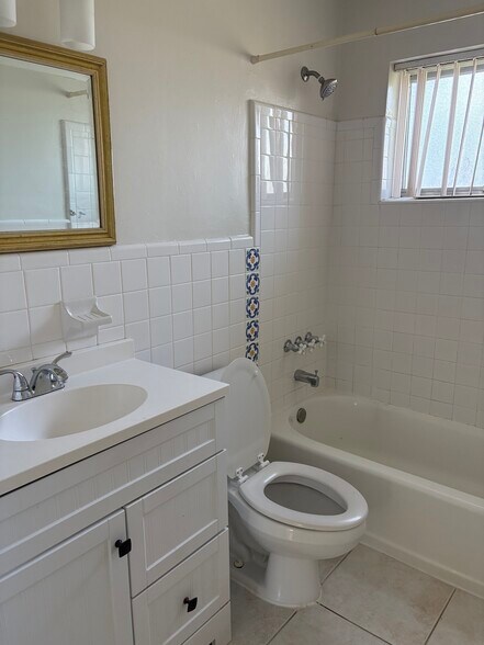 Primary Photo - 370 SW 1st St