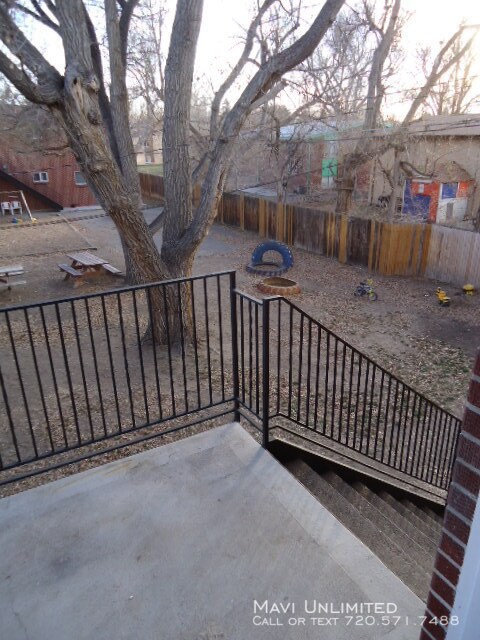 Building Photo - 3777 Oak St