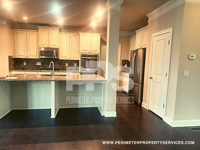 Building Photo - Dream house!! Come see it today!!