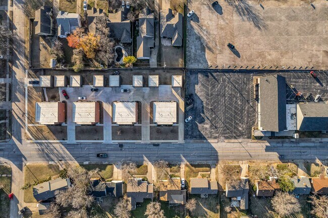 Building Photo - P.57 Kode Properties, LLC 1240-1242