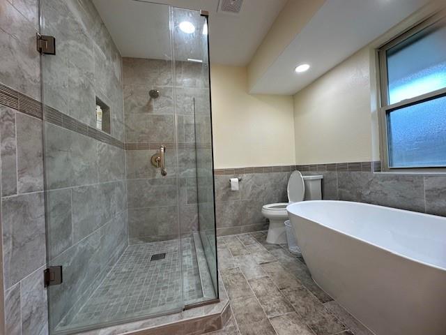 Building Photo - 2649 Mariposa Cir