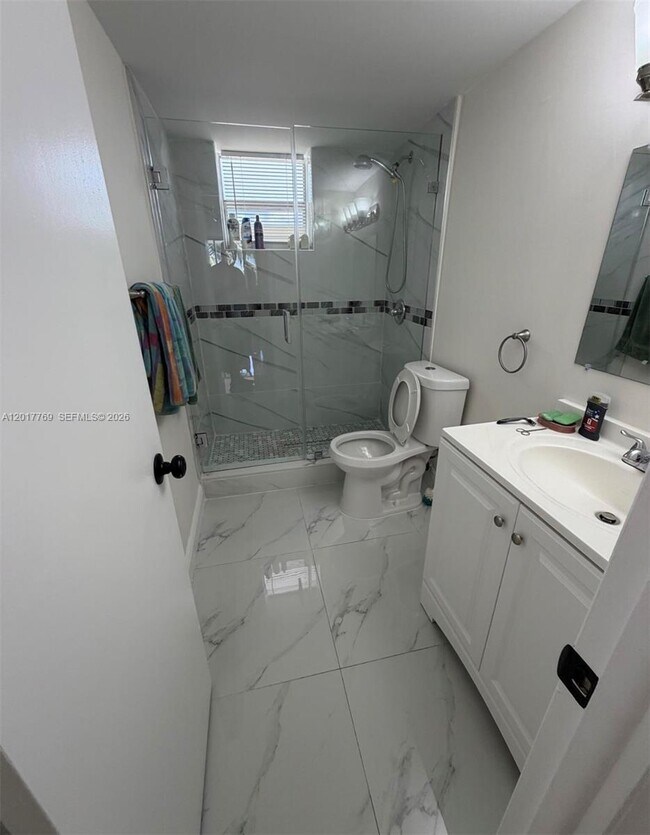 Building Photo - 2903 N Miami Beach Blvd