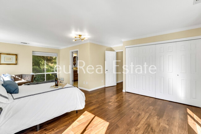 Building Photo - 6811 Beaver Pond Rd