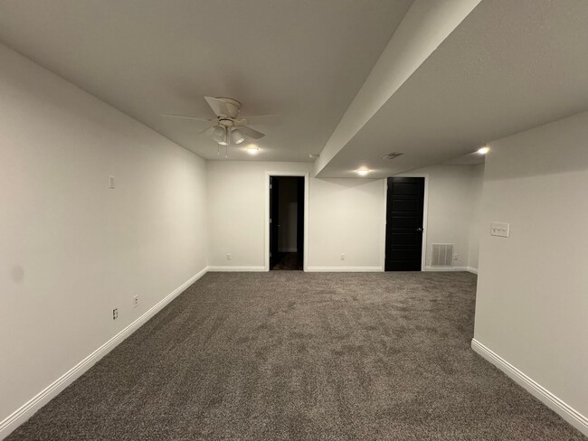 Building Photo - 201- 203 Briarcrest Ct