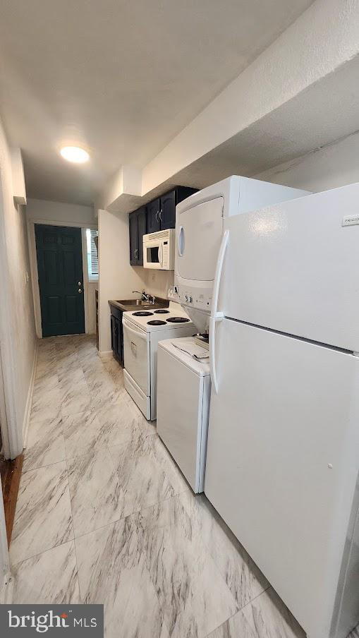 Building Photo - "Chic & Cozy 1-Bedroom Condo with Gleaming Hardwood Floors in the Heart of DC!"