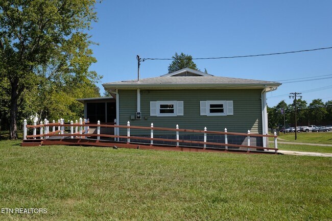 Building Photo - 2107 Tipton Station Rd