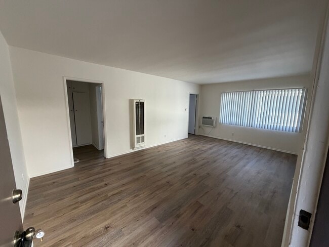 Building Photo - 267 S Madison Ave