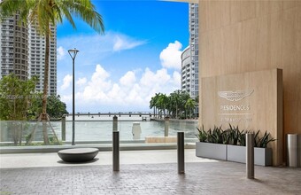 Building Photo - 300 Biscayne Blvd Way