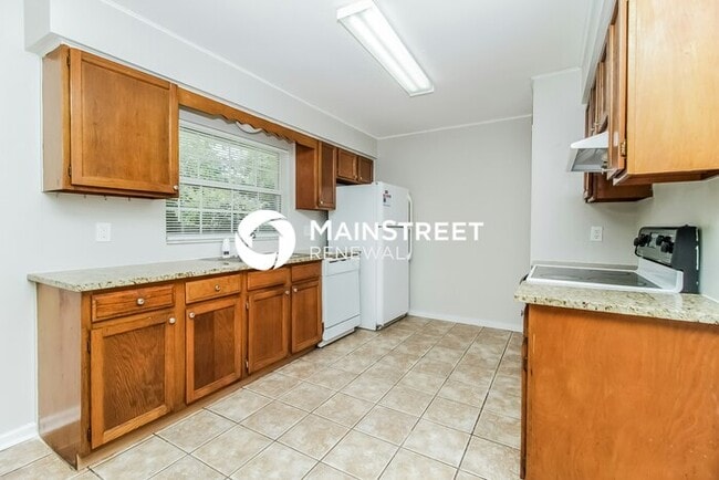 Building Photo - 3 Bedroom Pet-Friendly Home in SANFORD, FL with Main Street Renewal