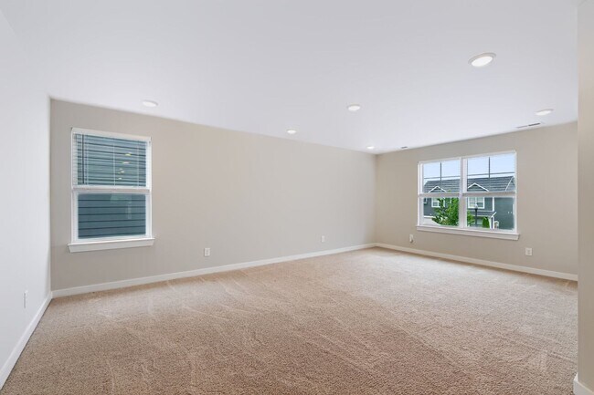 Building Photo - Beautiful 4 Bedroom, 3 Bath Home + Bonus - Available in Smyrna!