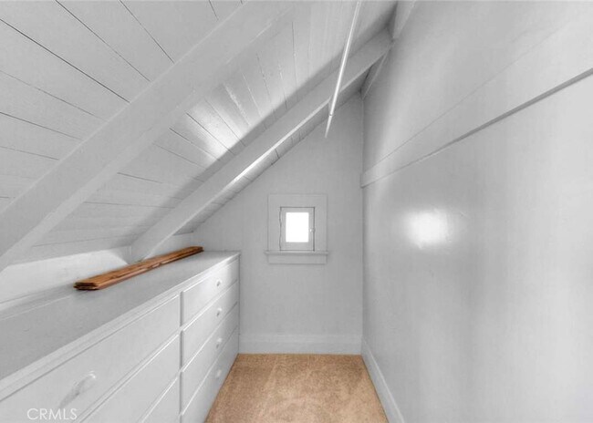 Building Photo - 563 Claremont Pl